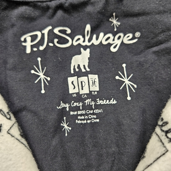 PJ Salvage Yearbook Dog Flannel PJ Set Women's Small - Picture 4 of 8